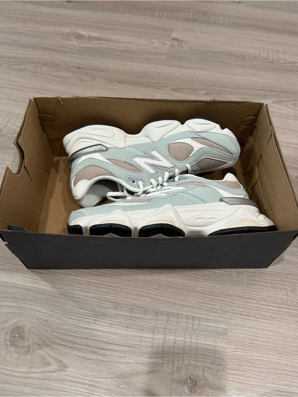 New Balance Big Kids 9060 Stoneware - Size 5.5